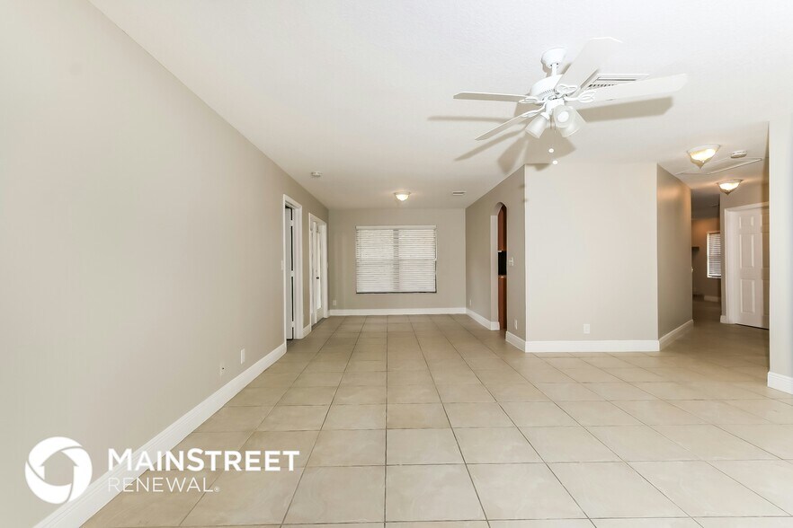 Building Photo - 17413 42nd Rd N