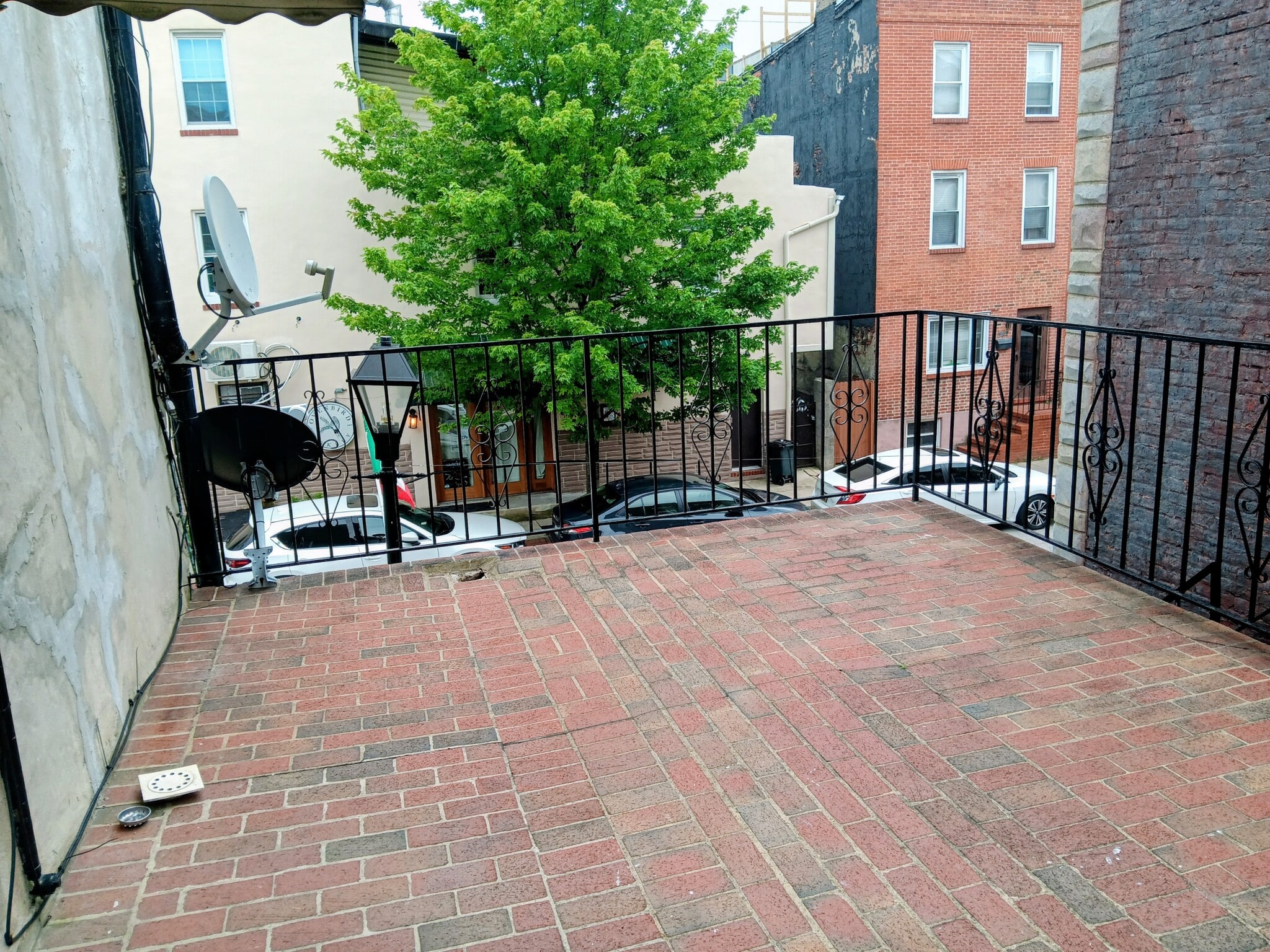 Patio - 254 S Exeter St