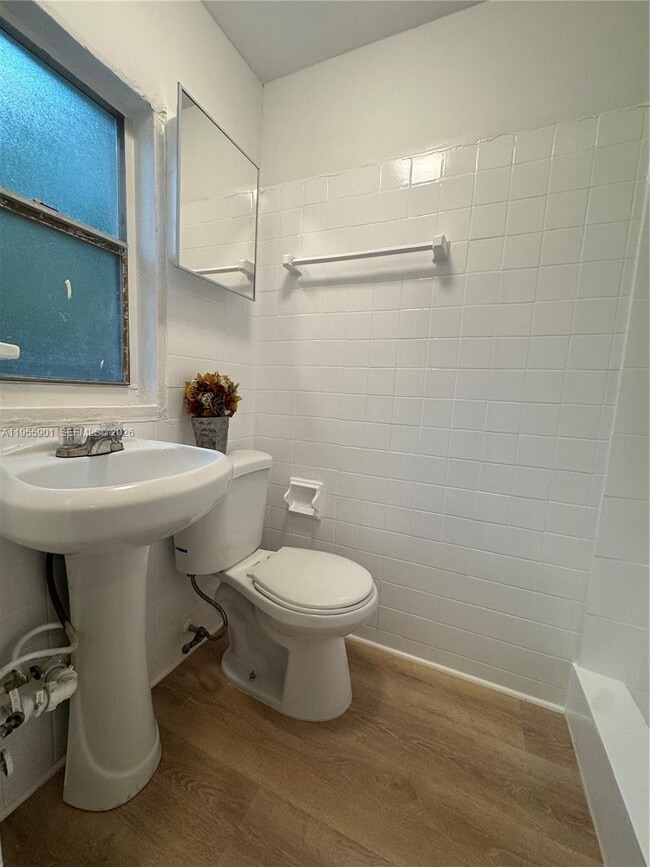 Building Photo - 3690 SW 14th St