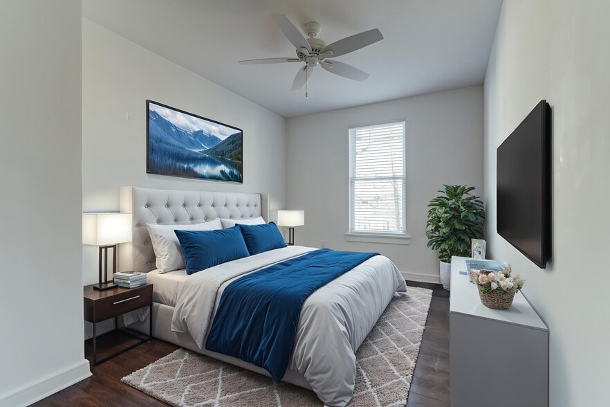 Building Photo - 974 Summit Ave