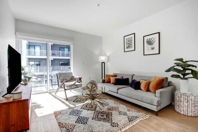 Building Photo - Watermark Apartments