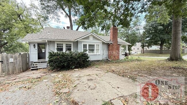 Building Photo - Charming 4-Bed, 2-Bath Home with Beautiful...