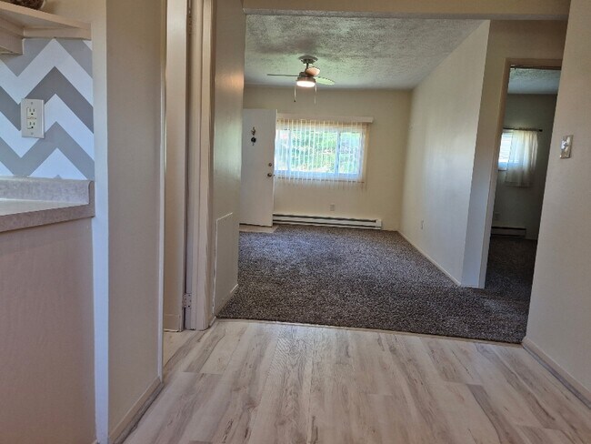 Building Photo - 71 W North St