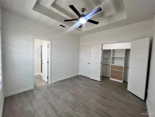 Building Photo - 3900 Ventura Ave