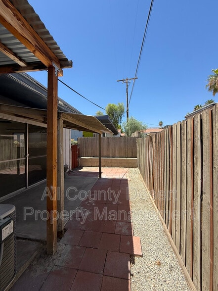 Building Photo - 46075 Ocotillo Dr