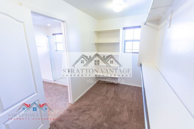 Building Photo - 21139 E Cherrywood Dr