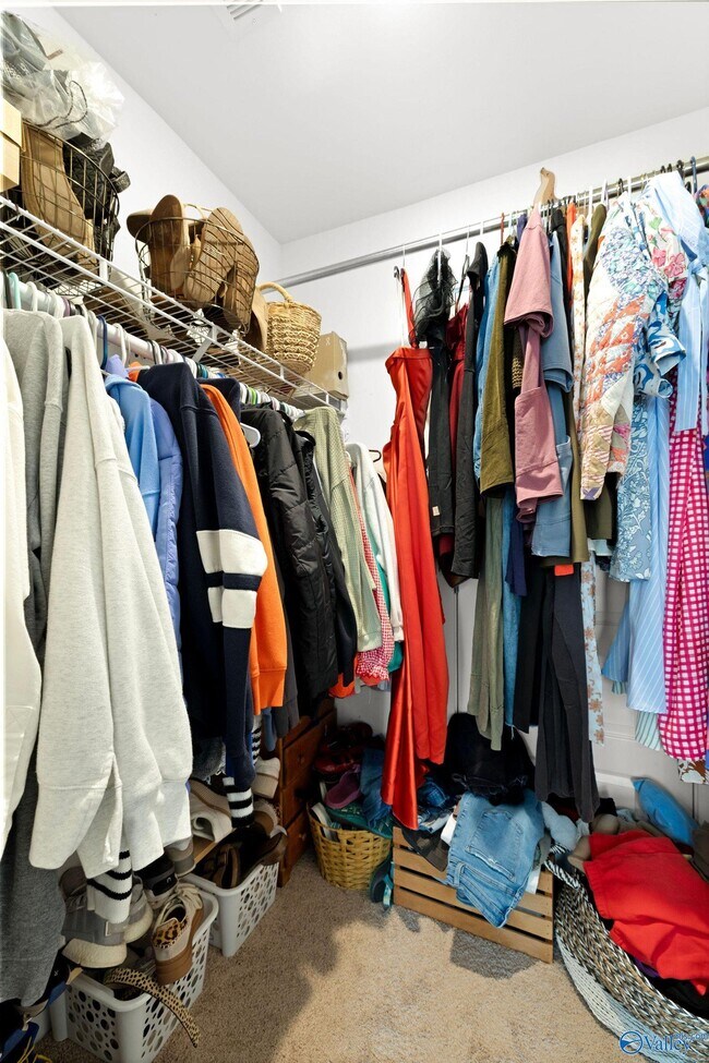 Building Photo - 44 Oak Ridge Pl