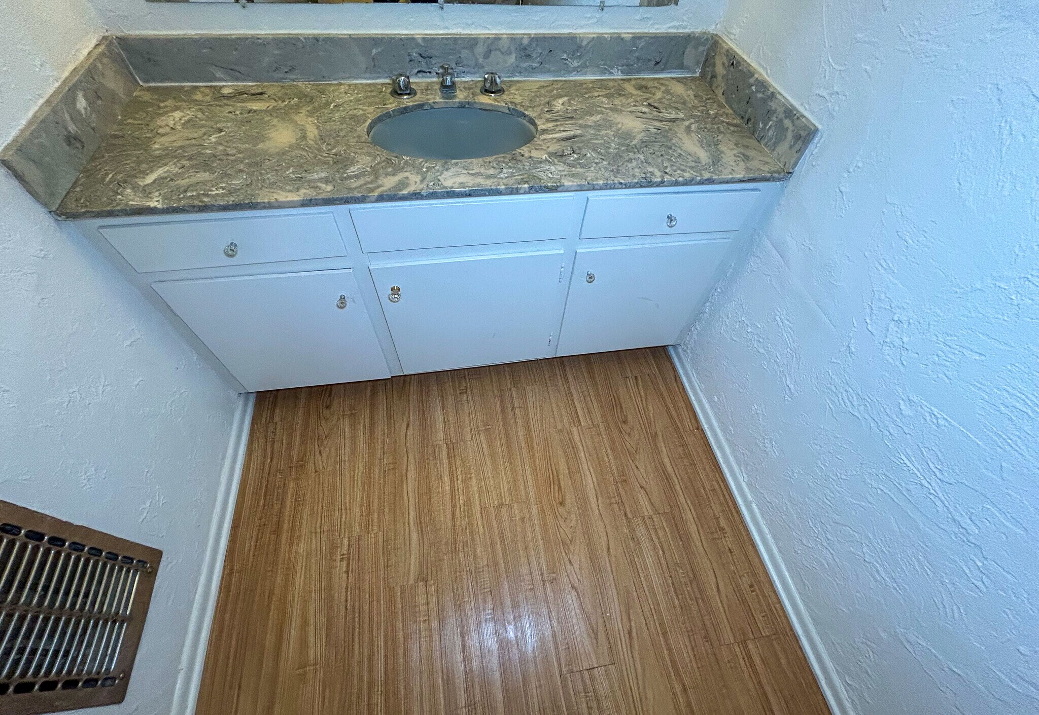 Half Bath - 24507 Hatteras St