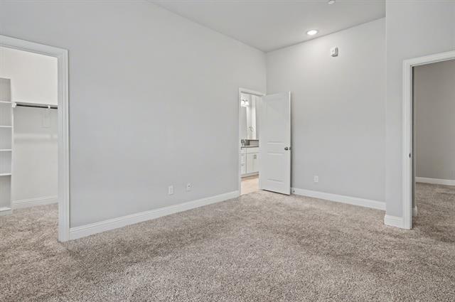 Building Photo - 209 Suma Dr