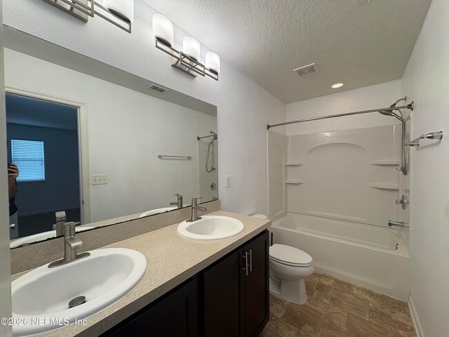 Building Photo - 3427 Biltmore Way