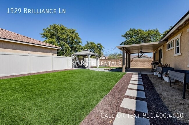 Building Photo - 1929 Brilliance Ln