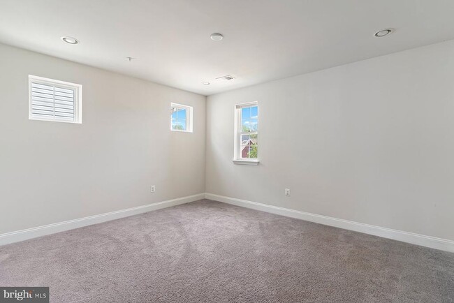 Building Photo - 4507 Shakespeare Cir