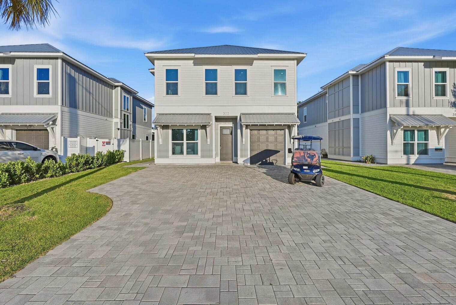 Building Photo - 322 E Lakeshore Dr