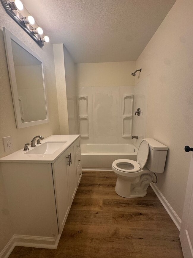 Building Photo - 3 Bed / 1 Bath between Jonesboro and Lake City