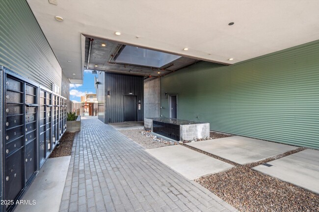 Building Photo - 1130 N 2nd St