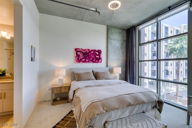 Building Photo - 353 E Bonneville Ave