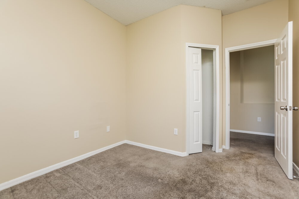 Building Photo - 355 Aylesbury Ct