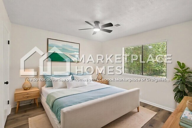 Building Photo - 9011 Homewood Dr