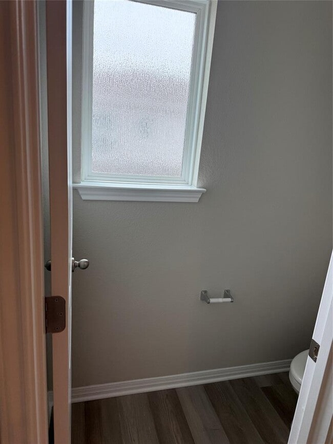 Building Photo - 1850 Settlers Glen Dr