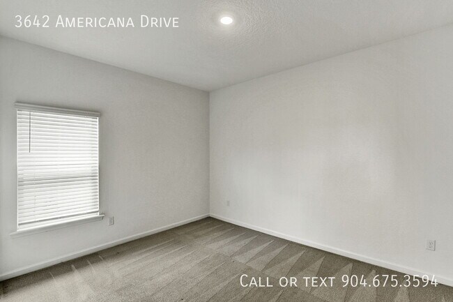Building Photo - 3642 Americana Dr