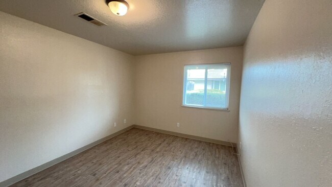 Building Photo - 2351 Fir Ave
