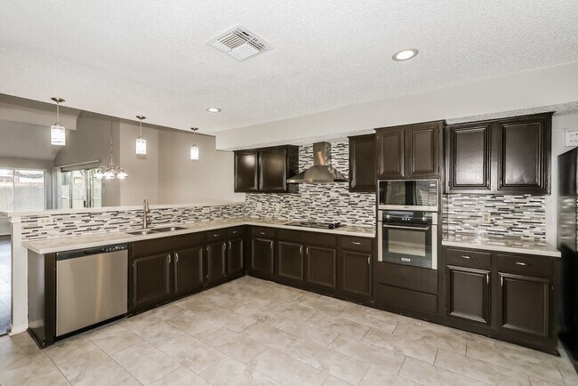 Building Photo - 12723 Ashford Knoll Dr