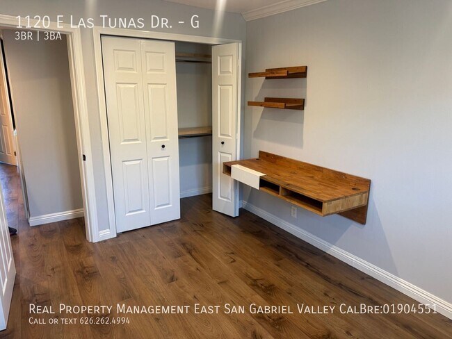 Building Photo - 1120 E Las Tunas Dr
