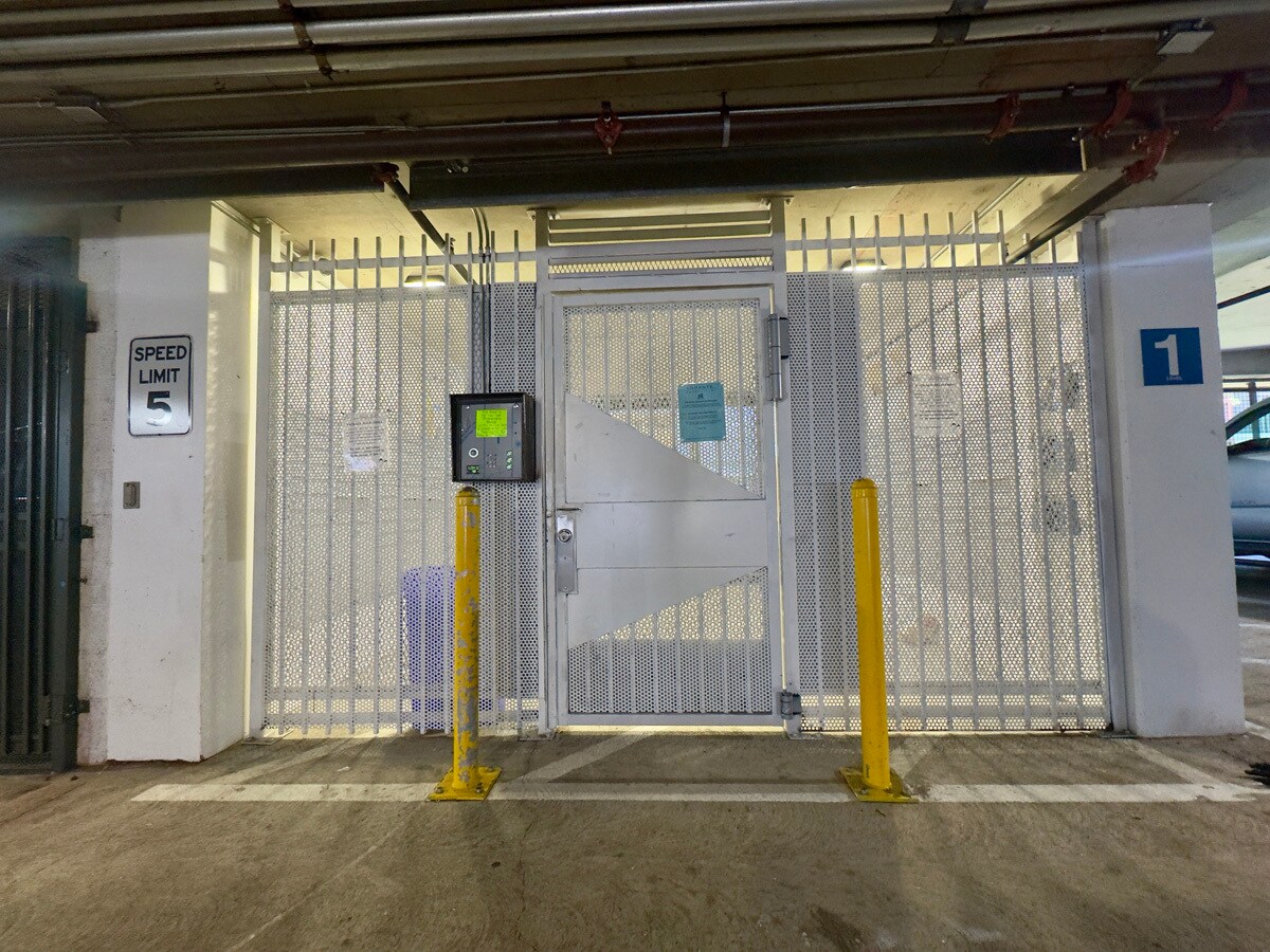 Building Photo - 1121 40th St