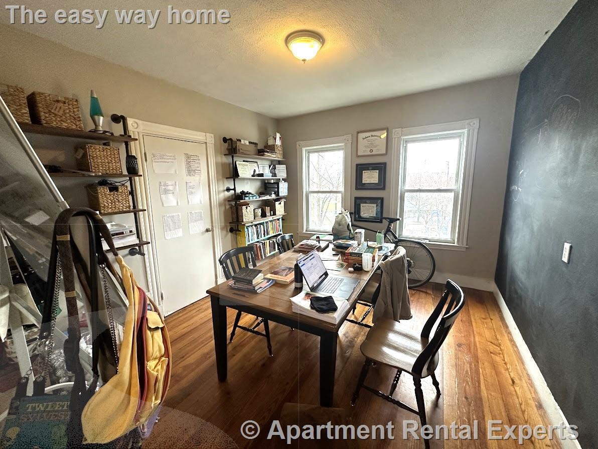 Building Photo - 9 Medford St