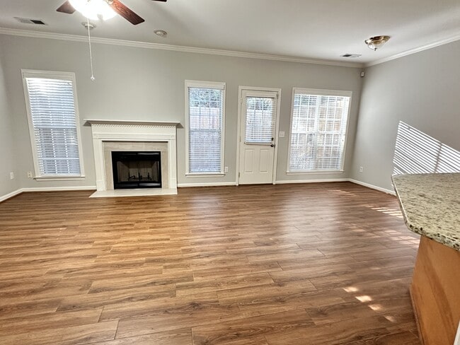 Building Photo - 525 Hackberry Ridge Cove