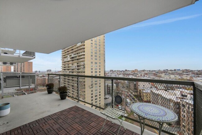 Building Photo - 6050 JFK Blvd E