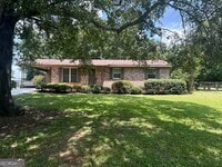 Building Photo - 1020 Tuxedo Ln