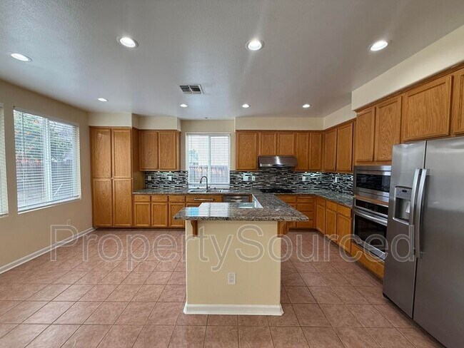 Building Photo - 1830 Persimmon Way