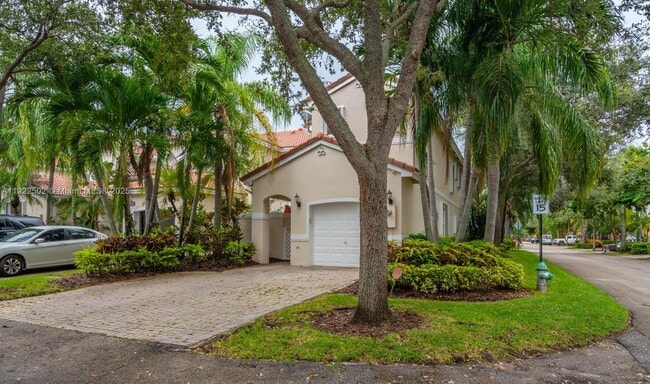 Building Photo - 1140 Chestnut Ln