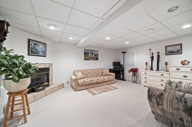 Building Photo - 32504 Millstone Cir