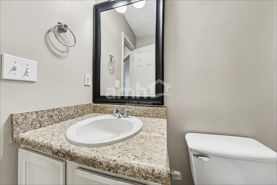 Building Photo - 3276 Peach Ct NW