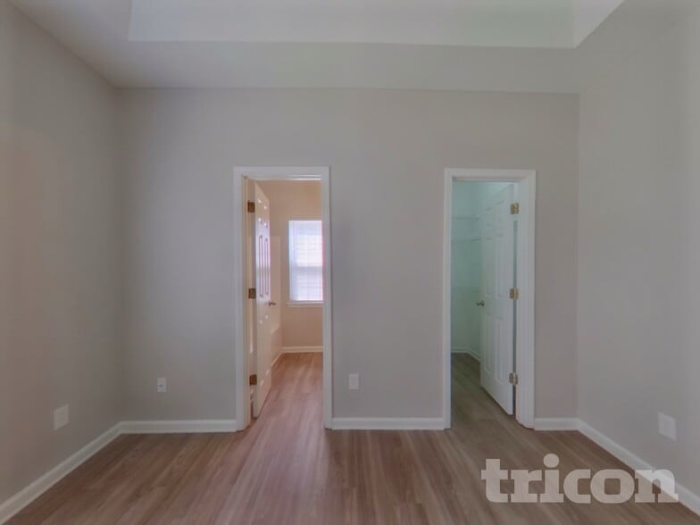 Building Photo - 3004 Dairy Farm Dr