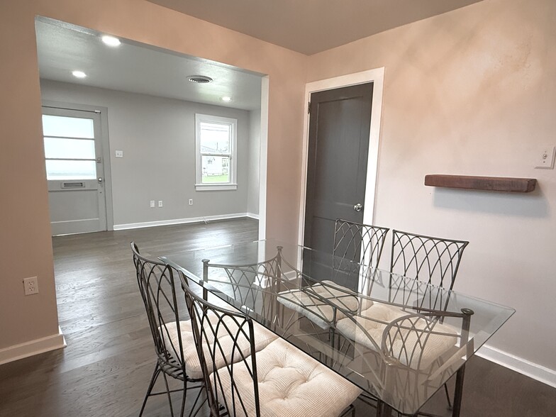 Open concept Dining room to living room - table can be included! - 820 Thirba St