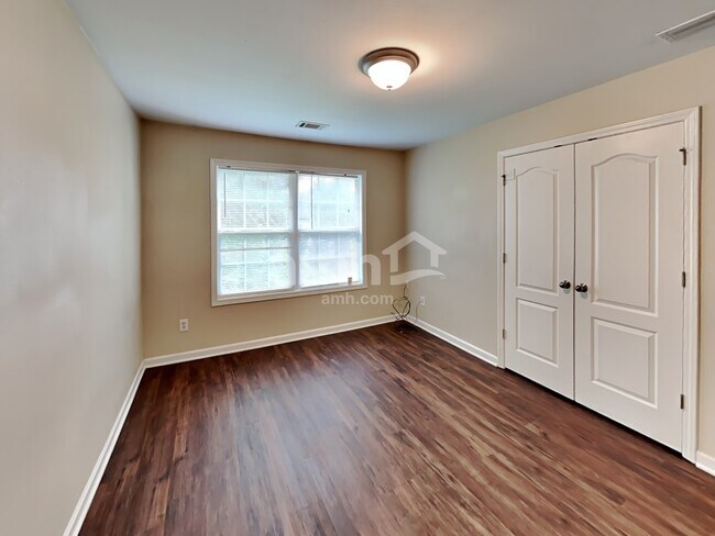 Building Photo - 6433 Grand Hickory Dr
