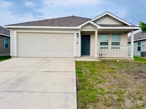 Building Photo - 514 Moonvine Way