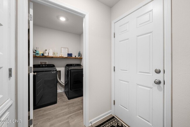 Building Photo - 4000 Millicent Ln