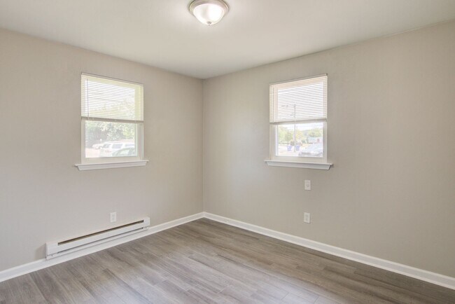 Building Photo - 7919 Thompson Rd