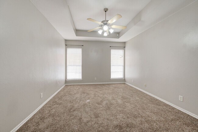 Building Photo - Gorgeous 3 bedroom 2 Bath Home in the Heart of Edmond