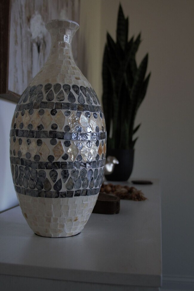 Building Photo - 1645 Burks Branch Rd