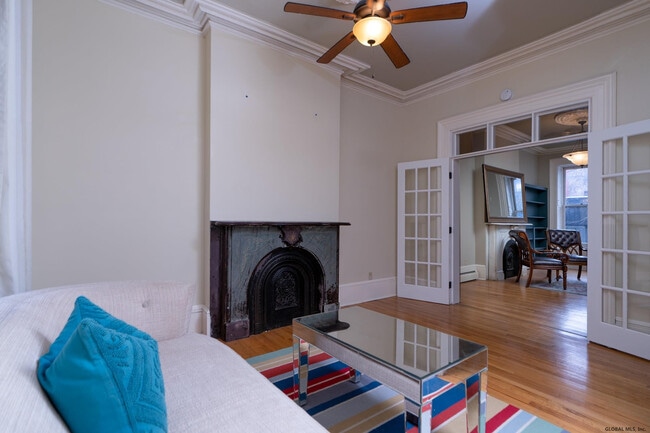 Building Photo - 279.5 Hudson Ave