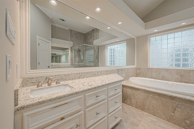 Building Photo - 66 Blooming Grove Ln