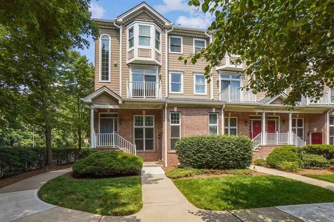 Primary Photo - 350 Oswego Ct