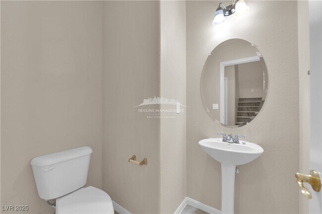 Building Photo - 8661 Rowland Bluff Ave