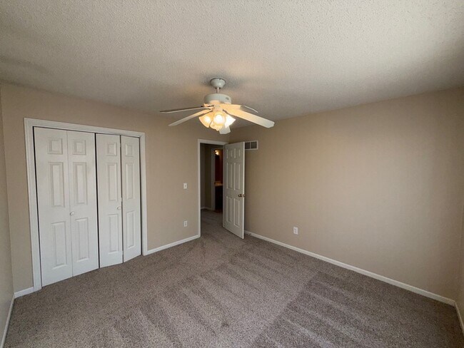 Building Photo - 8619 N McDonald Ave