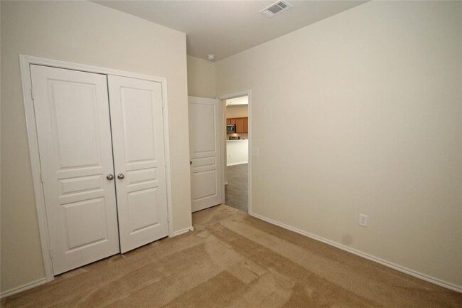 Building Photo - 4415 Iron Horse Dr